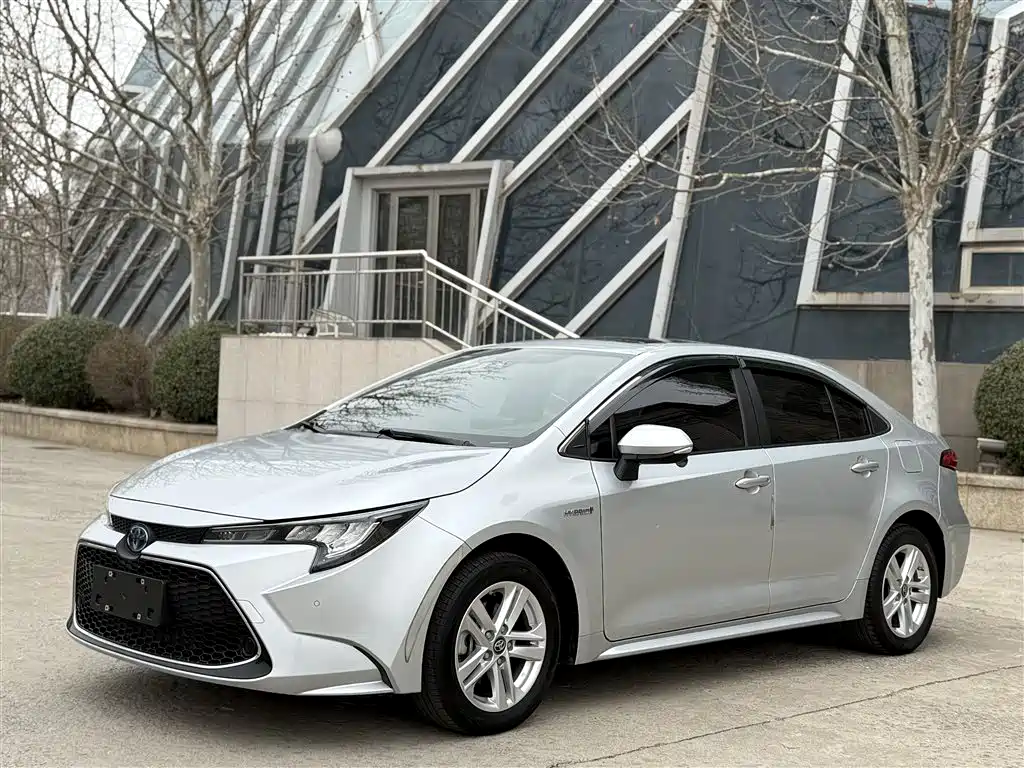 Toyota Levin 2022 — фото 1