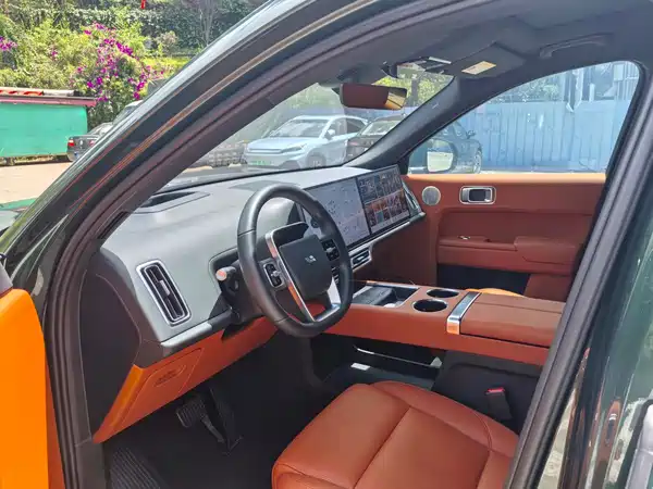 Li Auto L8 2023