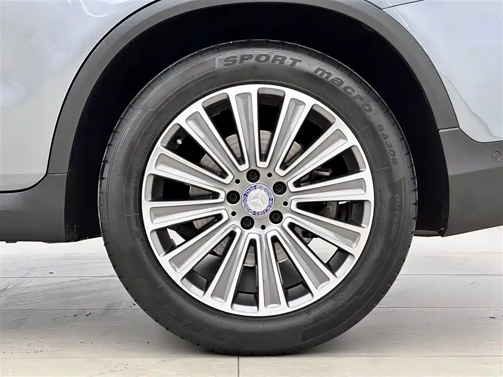 Mercedes-Benz GLC 2016 — фото 17