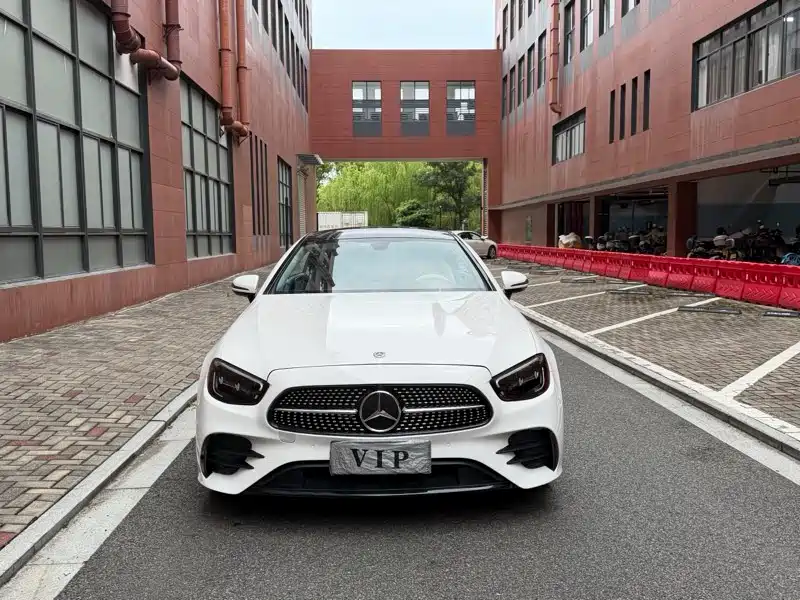Mercedes-Benz E-Class 2020 — фото 2