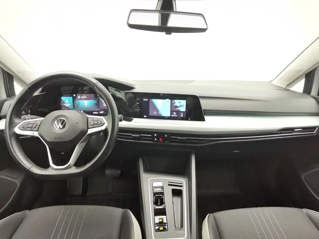 Volkswagen Golf 2022