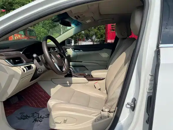 Cadillac XTS 2015