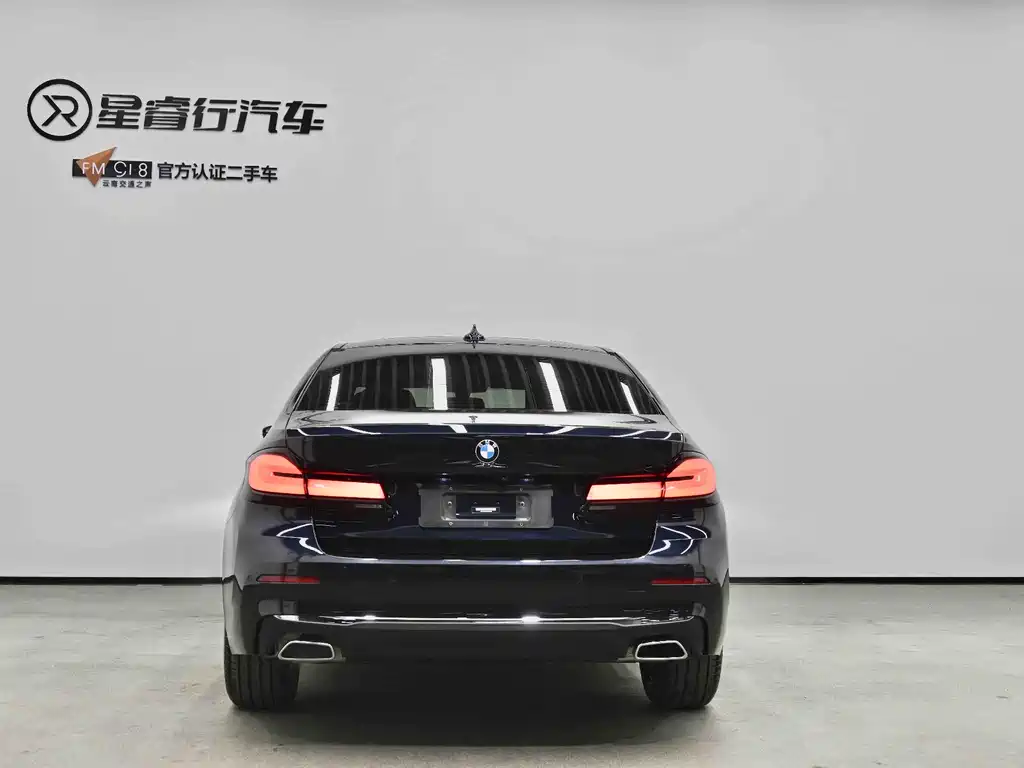 BMW 5 Series 2022 — фото 18