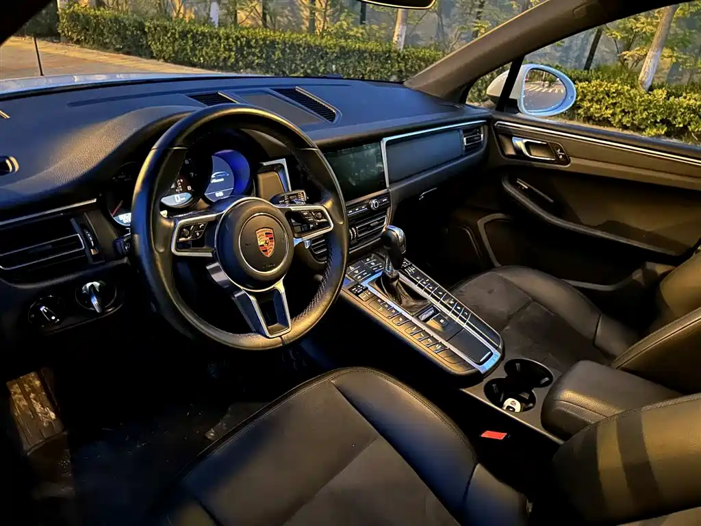Porsche Macan 2019 — фото 4