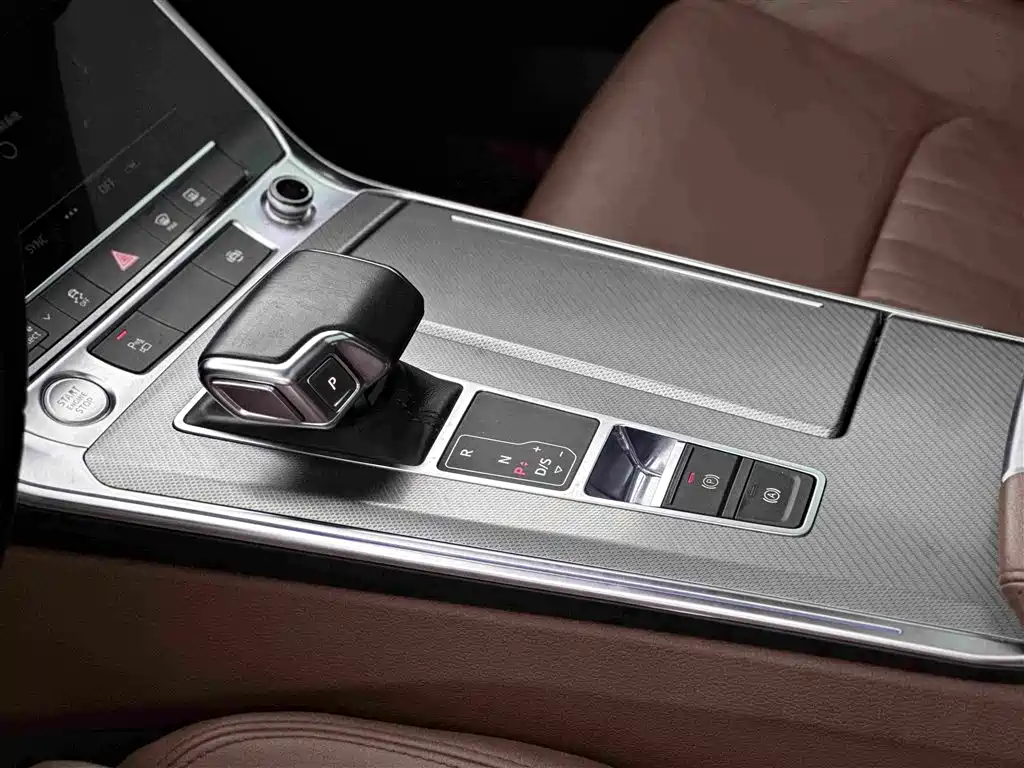 Audi A6L 2020 — фото 11