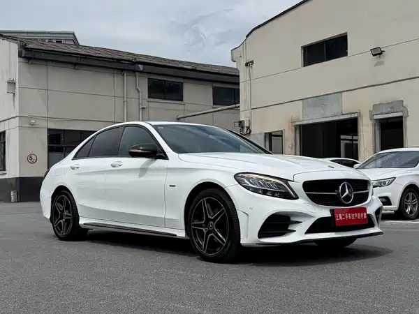 Mercedes-Benz C-Class 2021