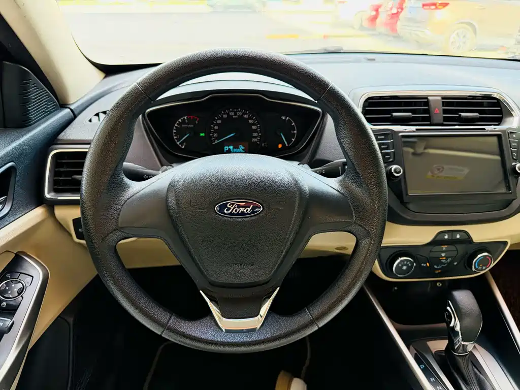 Ford Escort 2016