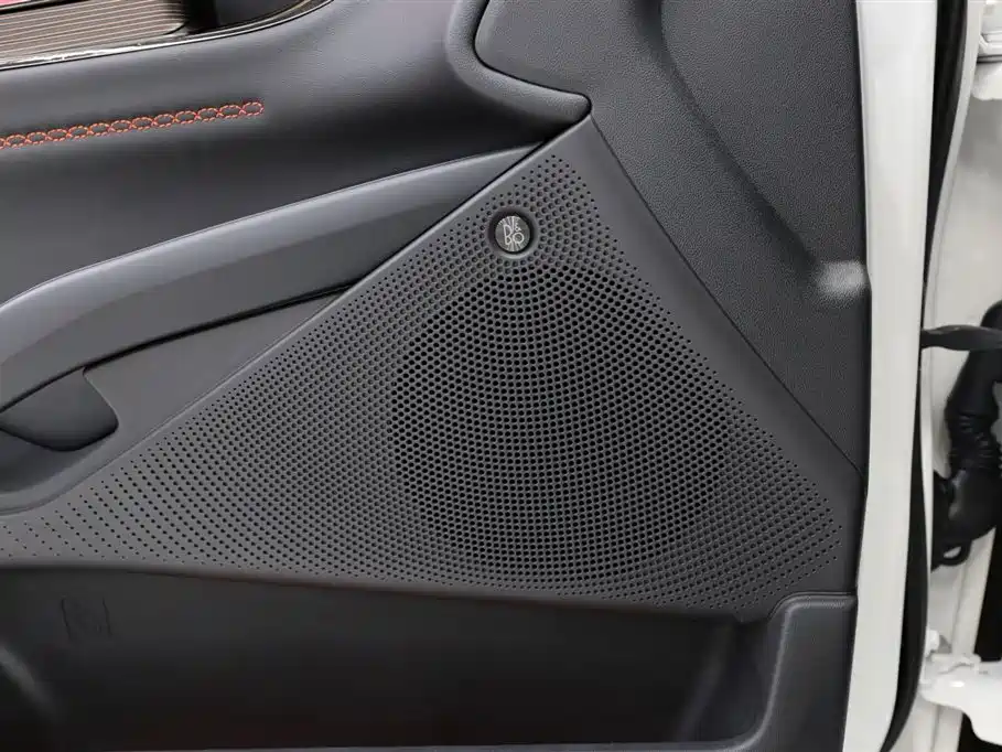 Ford EVOS 2022 — фото 15