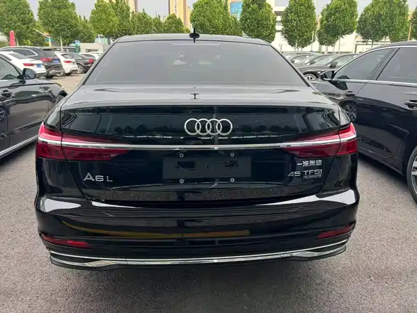 Audi A6L 2023