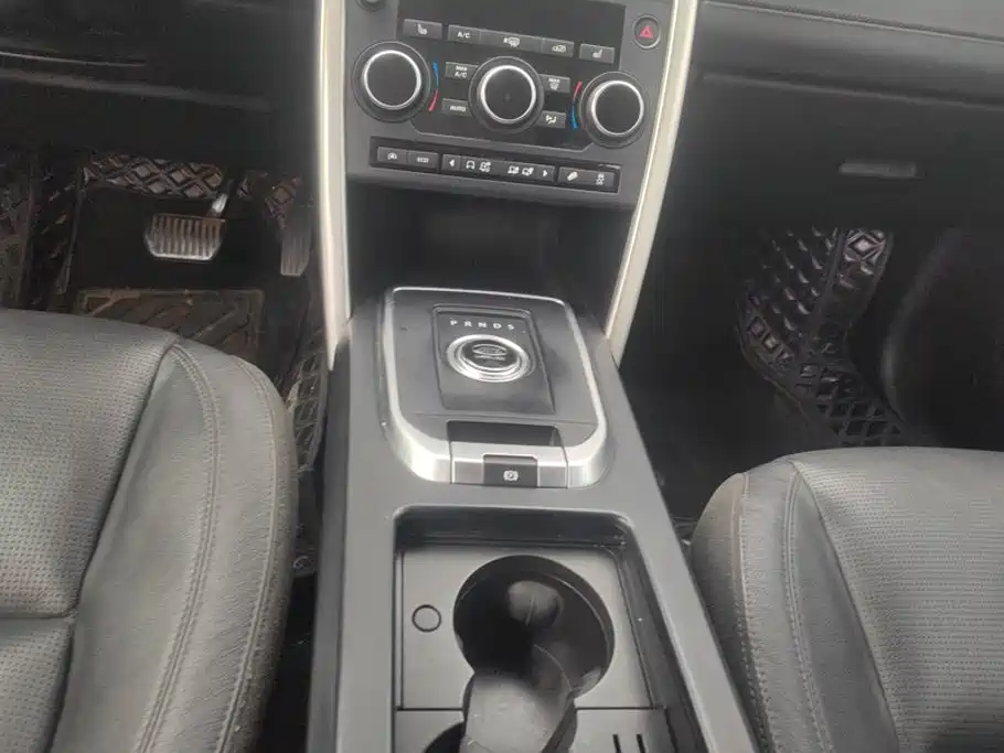 Land Rover Discovery Sport 2016 — фото 16
