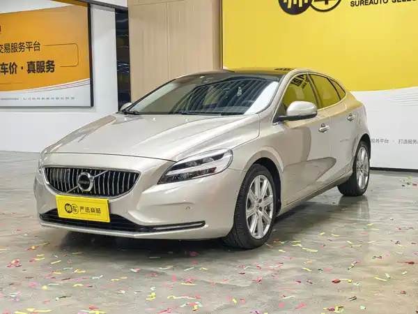 Volvo V40 2017