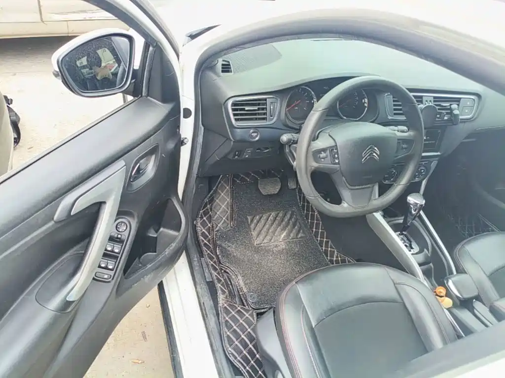 Citroen C3-XR 2015 — фото 16