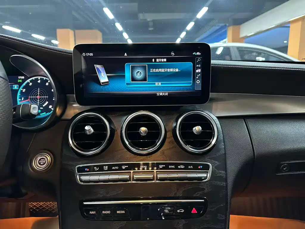 Mercedes-Benz C-Class 2019 — фото 11