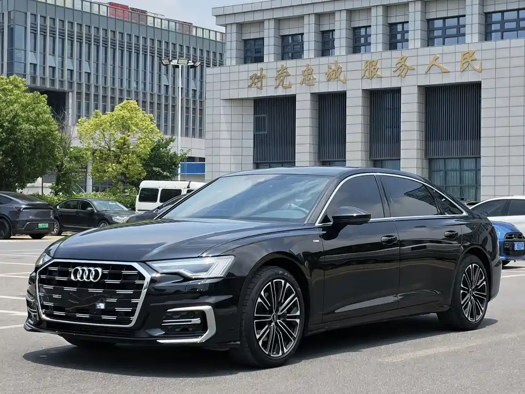 Audi A6L 2023 — фото 1