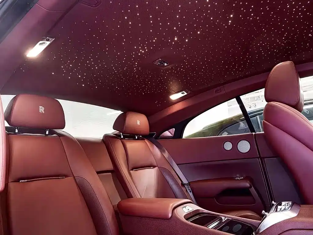 Rolls-Royce Phantom 2015 — фото 11