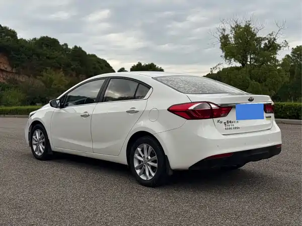 Kia K3 2016
