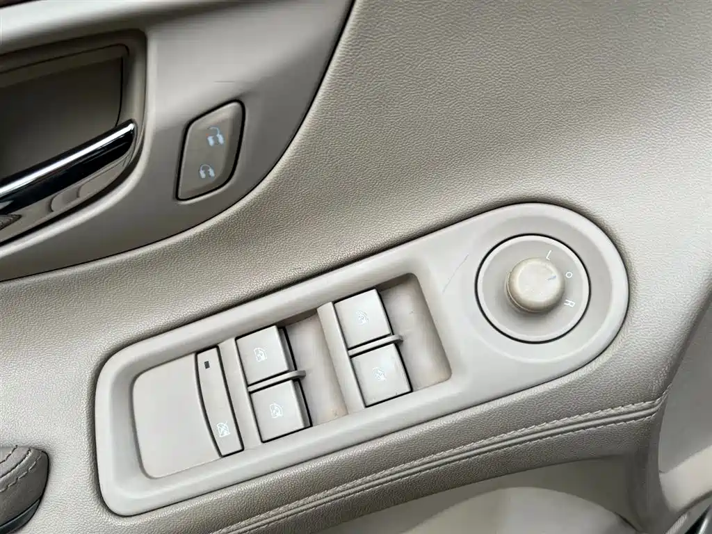 Buick LaCrosse 2014 — фото 7