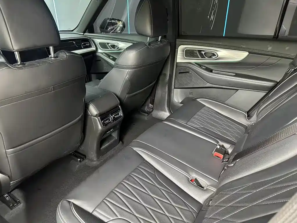 GAC Motor Trumpchi GS8 2025 — фото 10