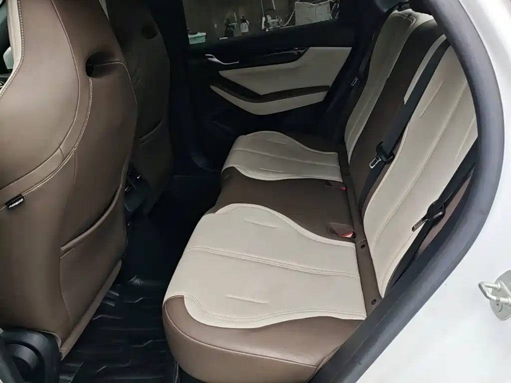 BYD Qin PLUS 2023 — фото 17