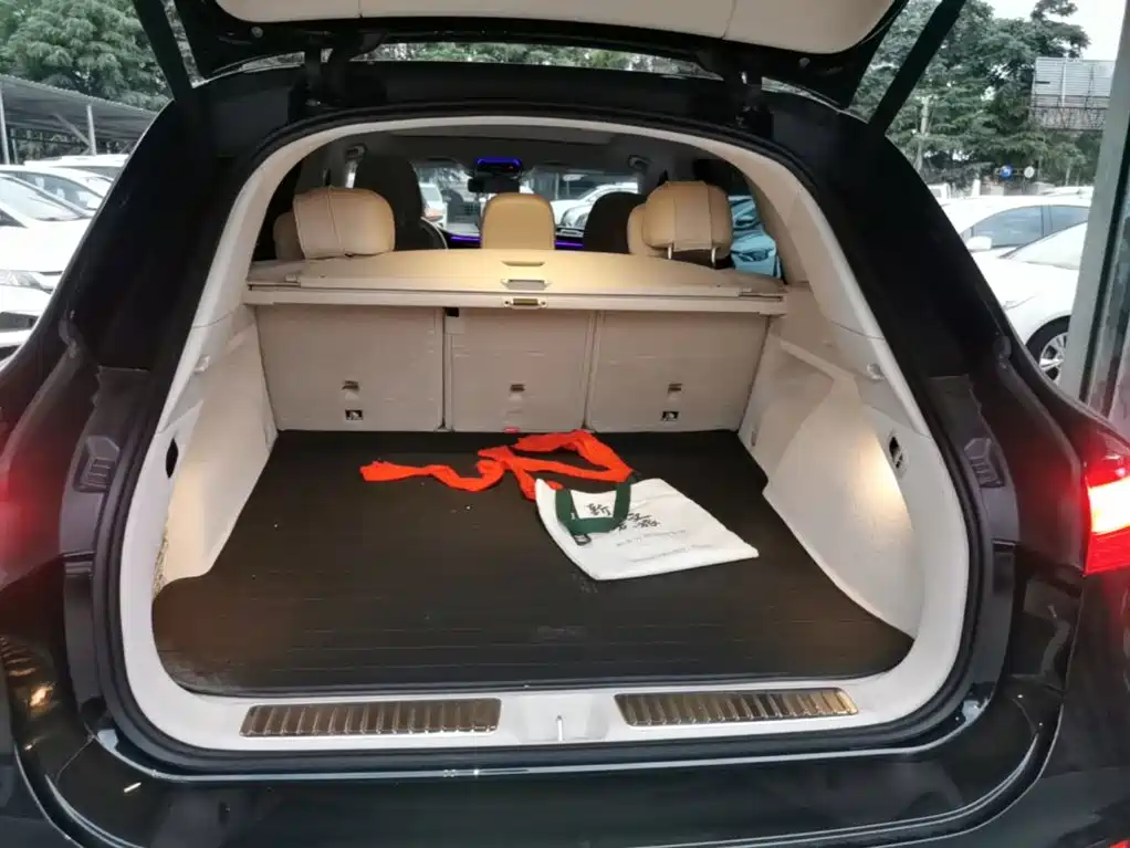 Mercedes-Benz EQS SUV 2023 — фото 19