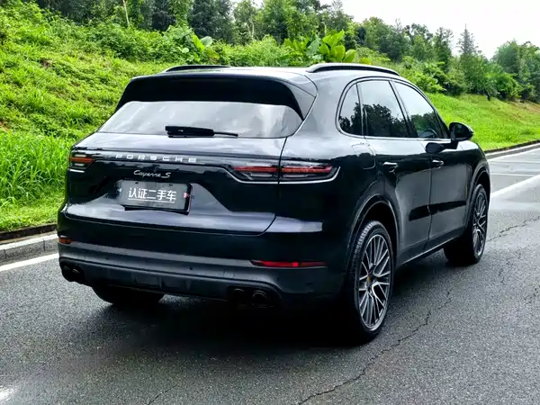 Porsche Cayenne 2019