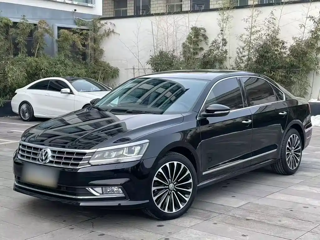 Volkswagen Passat 2017 — фото 25