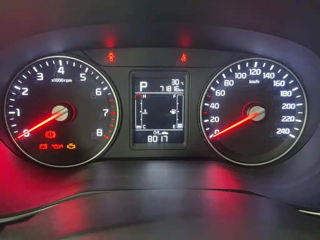 Kia KX3 2016 — фото 11
