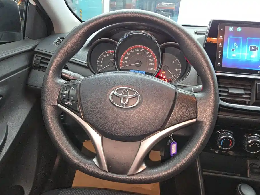Toyota Vios 2023 — фото 15