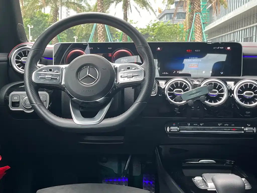 Mercedes-Benz CLA 2020 — фото 11