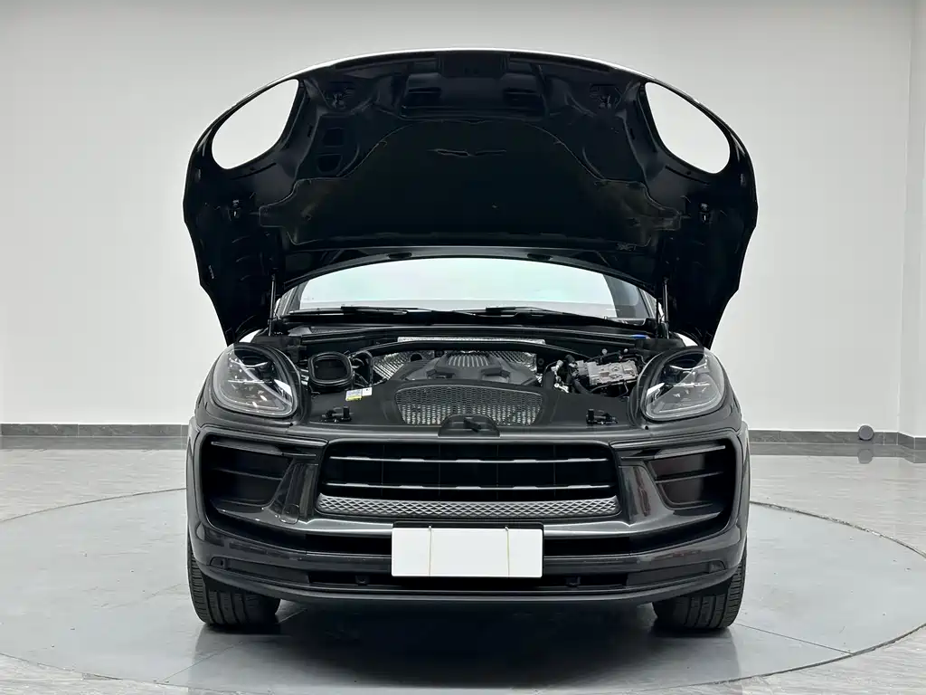 Porsche Macan 2022 — фото 23