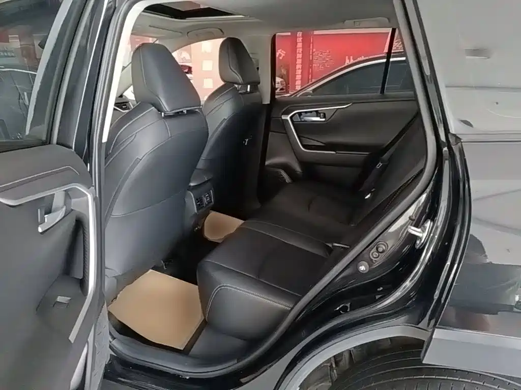 Toyota Wildlander 2022 — фото 17