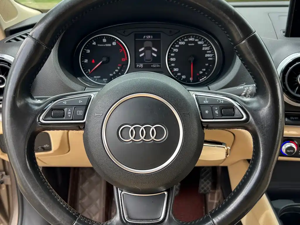 Audi A3 2016 — фото 9