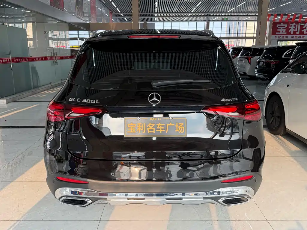 Mercedes-Benz GLC 2025