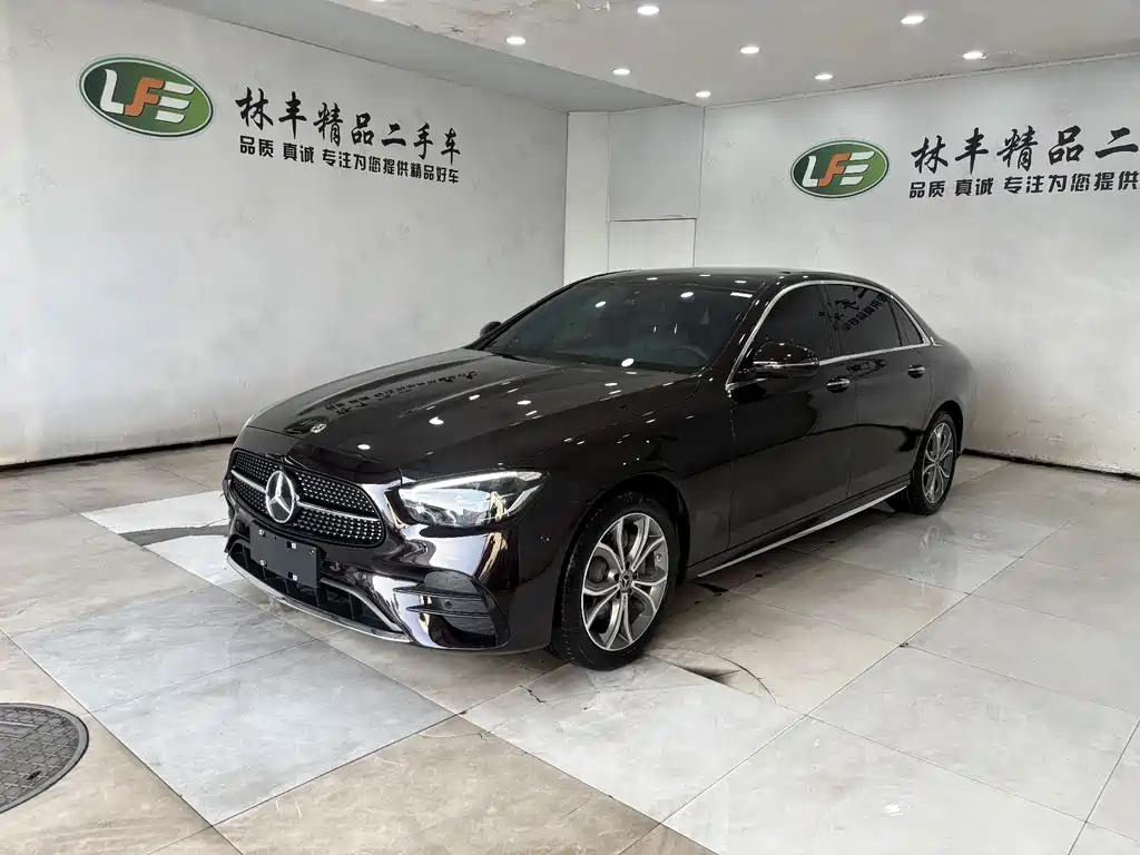 Mercedes-Benz E-Class 2023 — фото 1