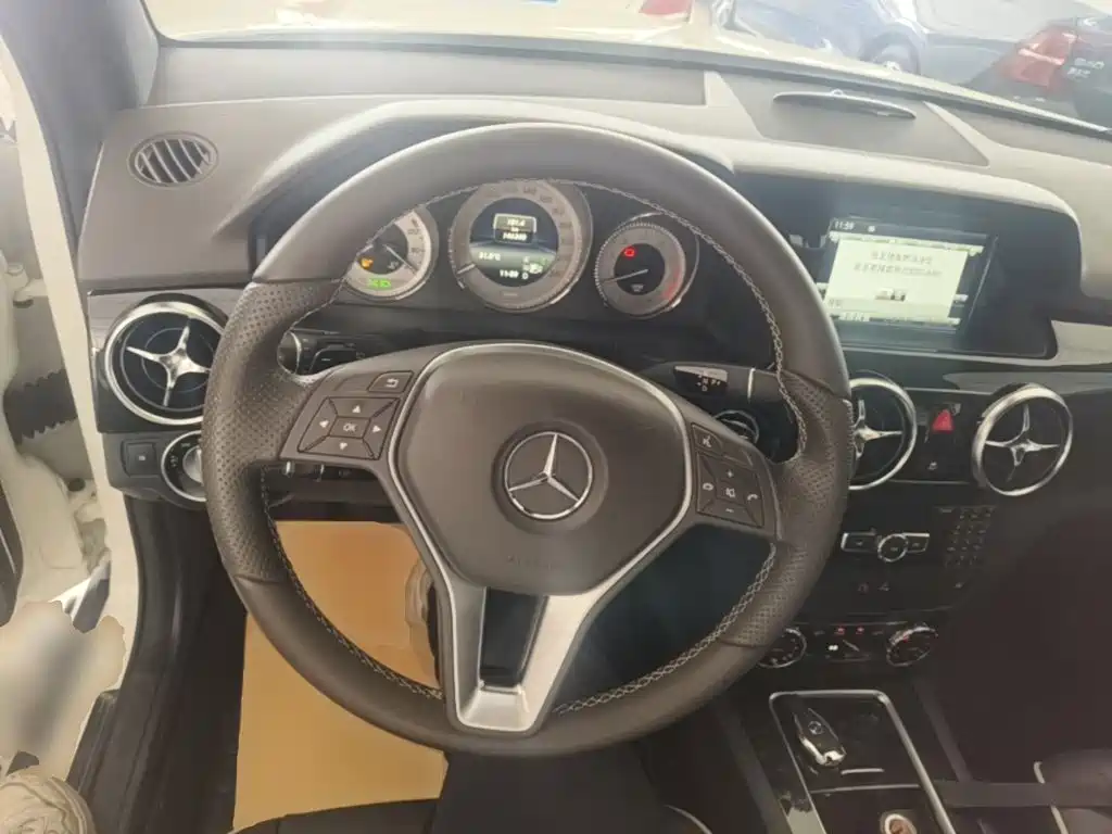 Mercedes-Benz GLK-Class 2015 — фото 11