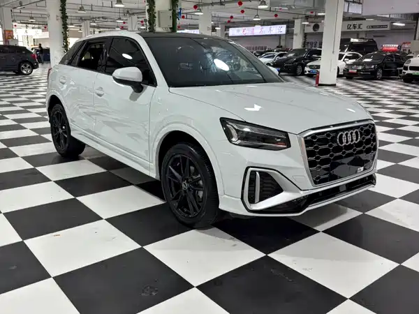 Audi Q2L 2022