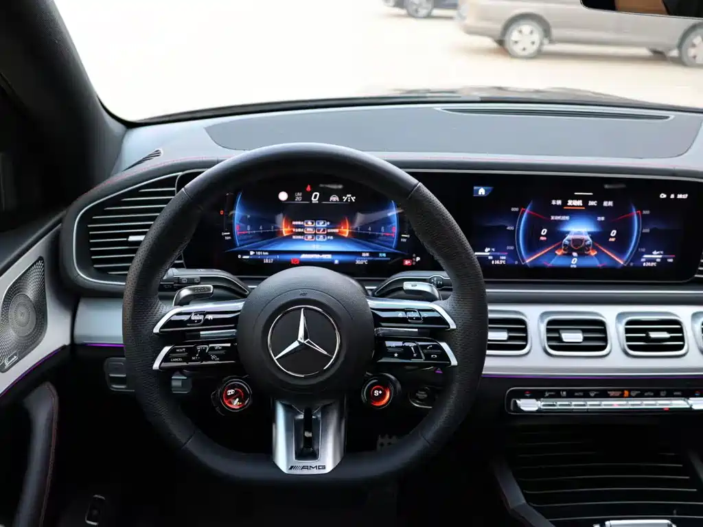 Mercedes-Benz GLE AMG 2025 — фото 12