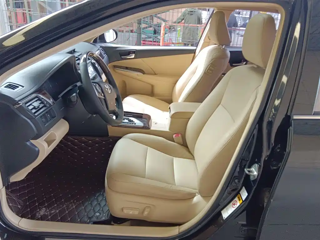 Toyota Camry 2016 — фото 15