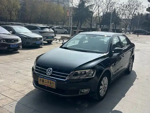 Volkswagen Lavida 2013