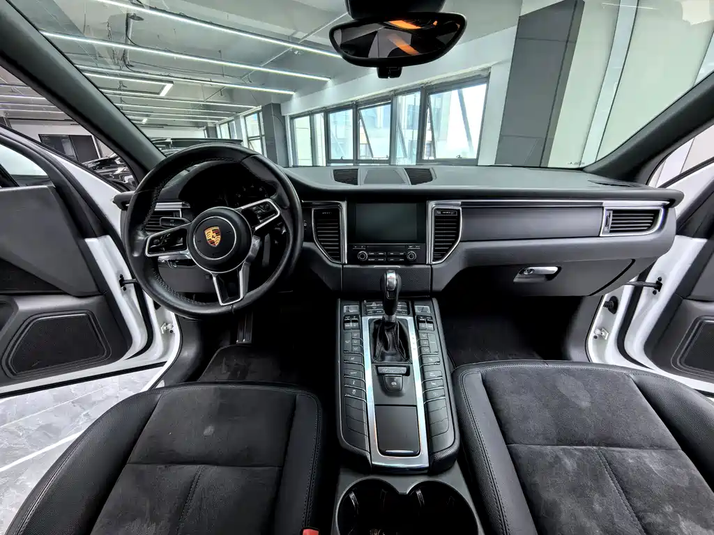 Porsche Macan 2016 — фото 5
