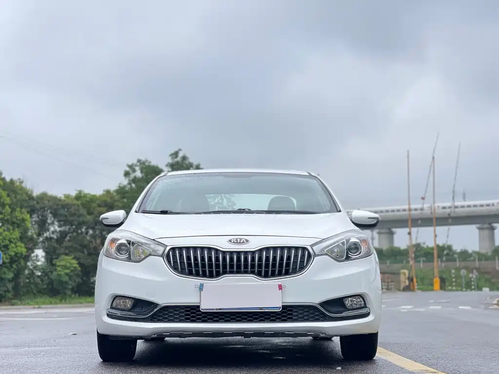 Kia K3 2013
