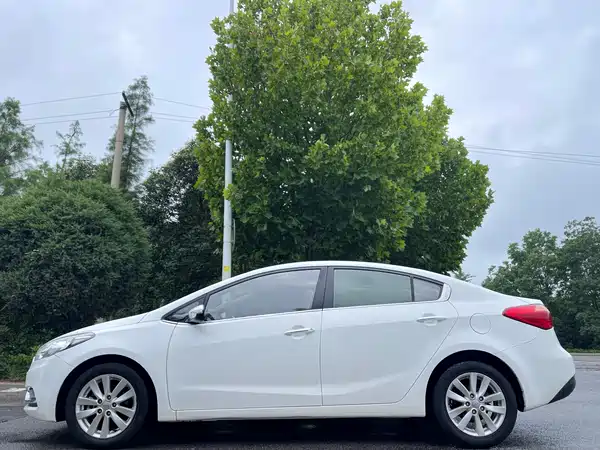 Kia K3 2013