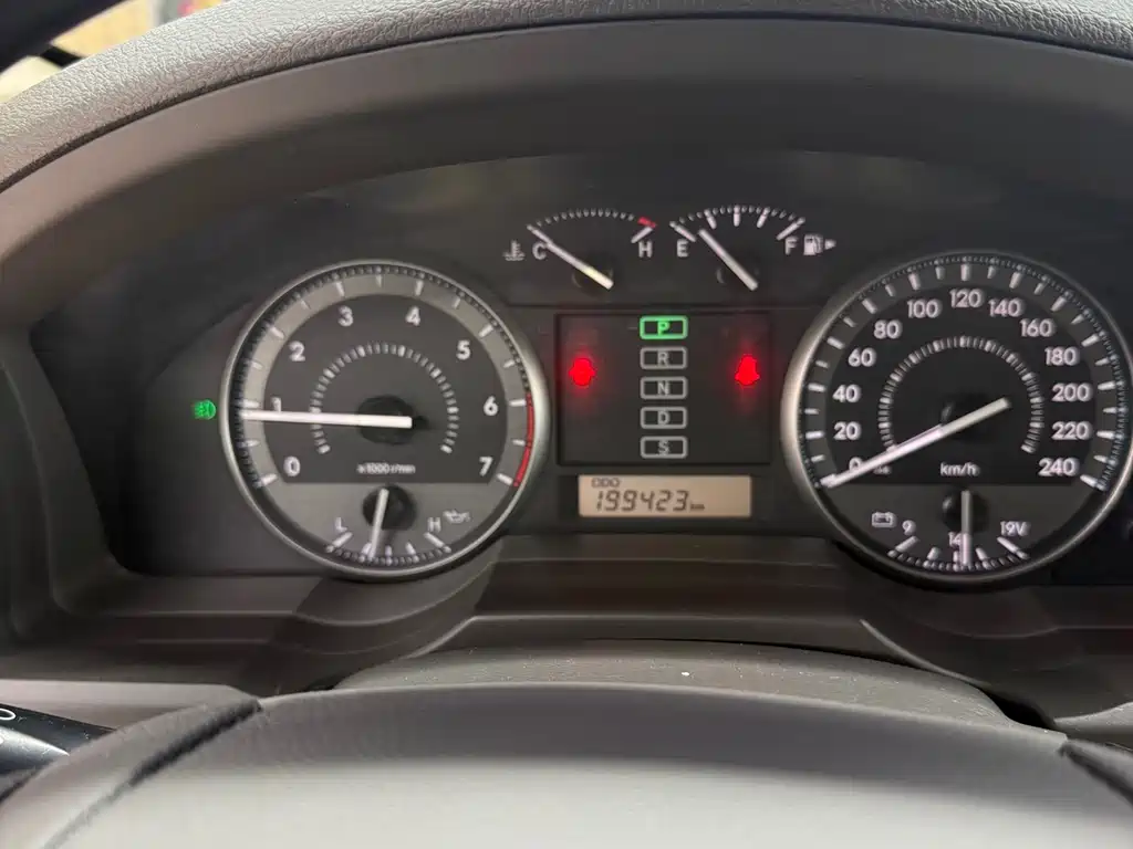 Toyota Land Cruiser 2015 — фото 21