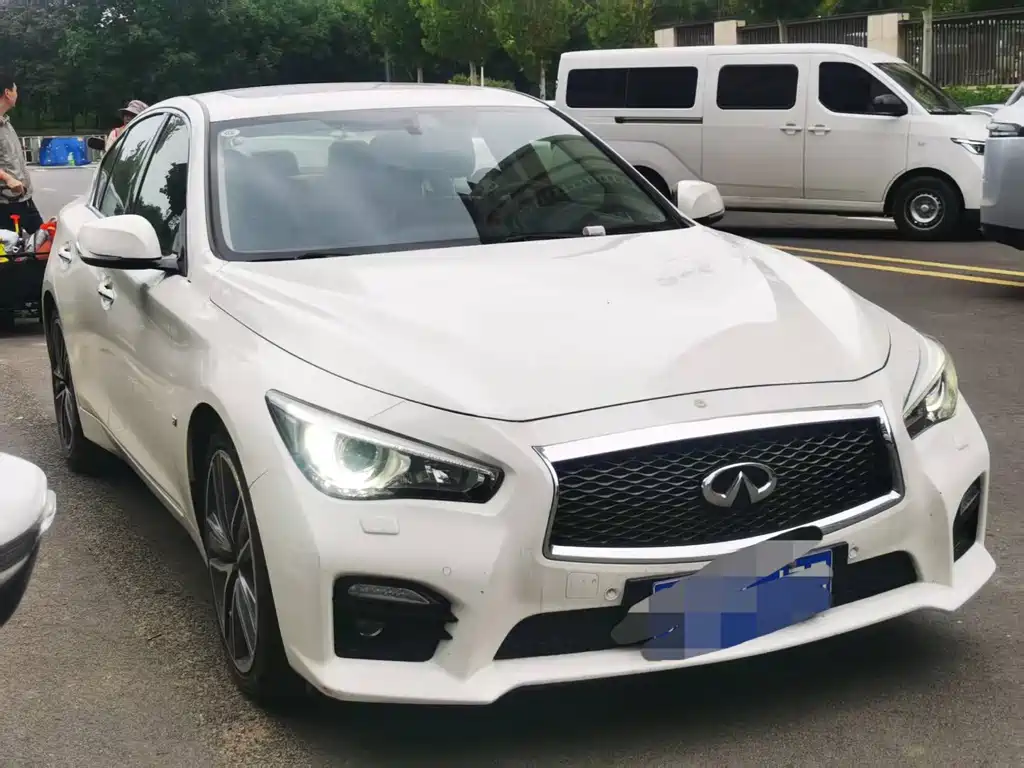 Infiniti Q50 2015 — фото 4
