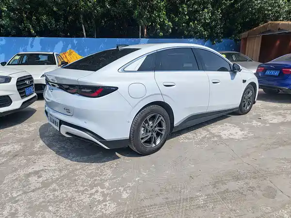 BYD Seal 06 2025