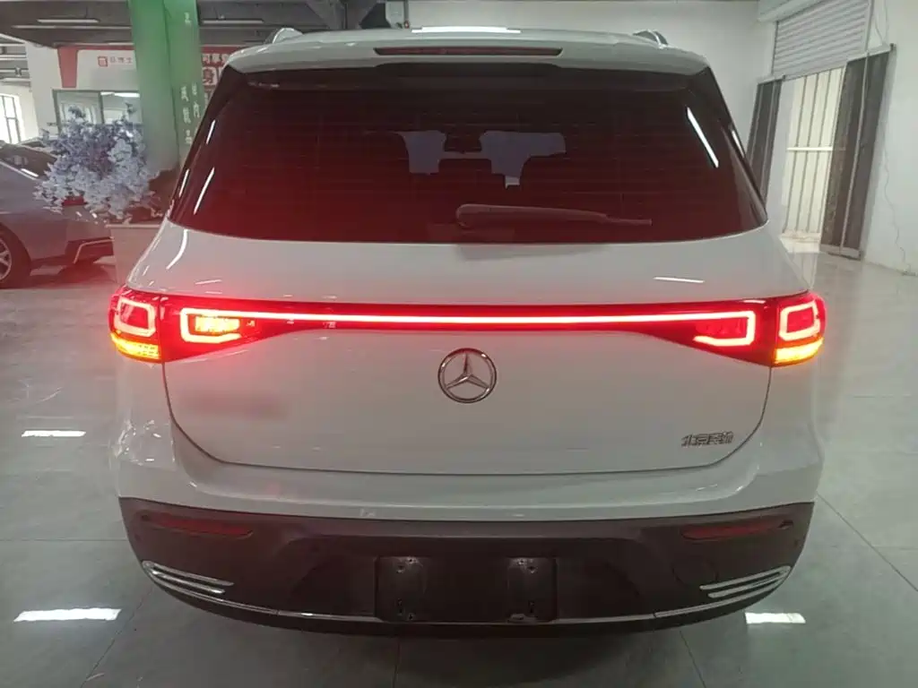 Mercedes-Benz EQB 2024