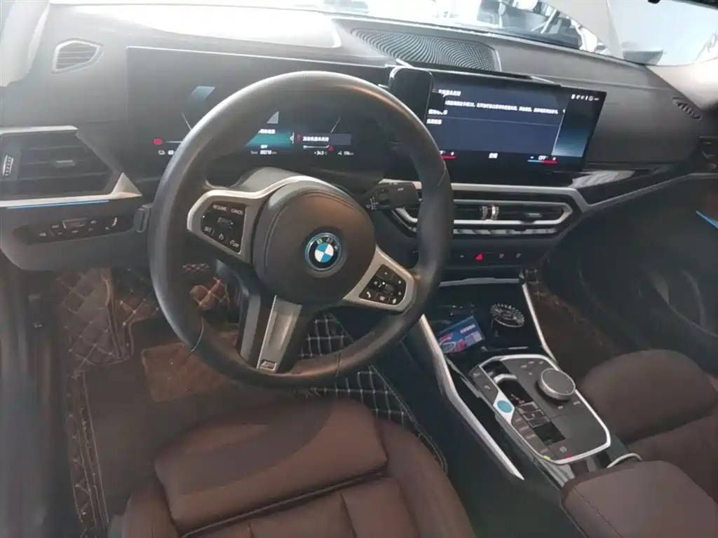 BMW i3 2023 — фото 10