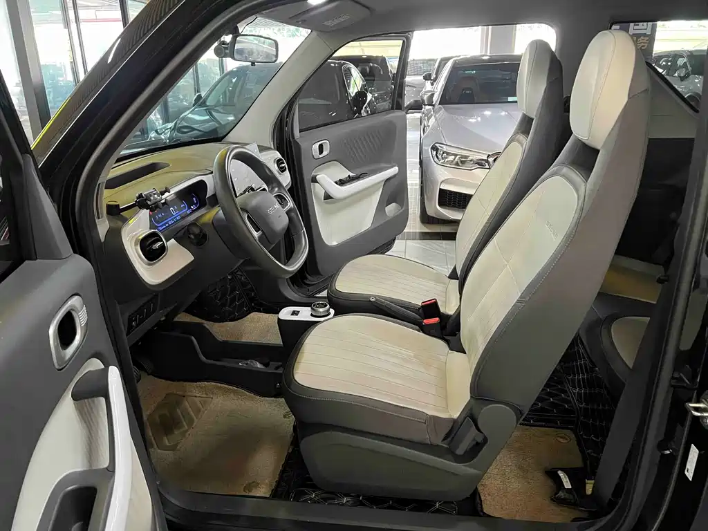 Geely Galaxy Panda 2025 — фото 6