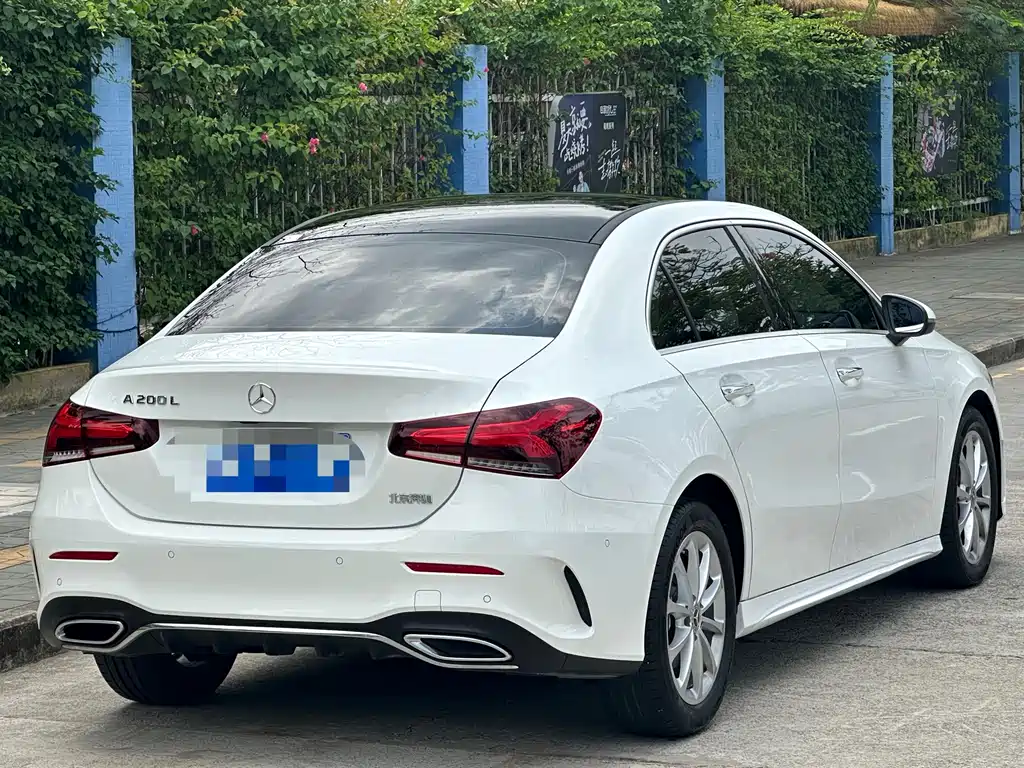 Mercedes-Benz A-Class 2022 — фото 6