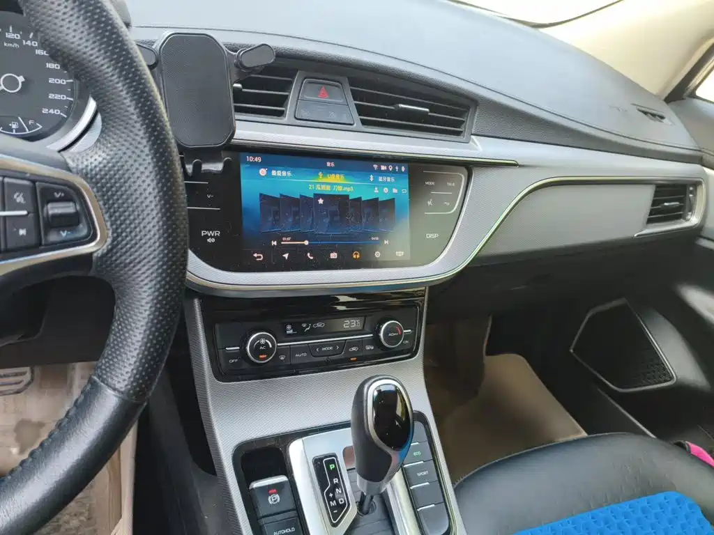 Geely Emgrand GS 2018 — фото 6